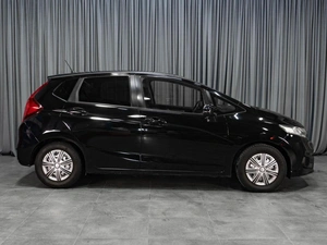 Хетчбэк Honda Fit 2018 года, 1189000 рублей, Тюмень