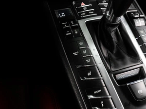 Внедорожник Porsche Macan S 2017 года, 3996000 рублей, Тюмень