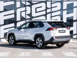 Внедорожник Toyota RAV4 2021 года, 3330000 рублей, Краснодар