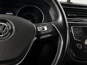 Внедорожник Volkswagen Tiguan 2017 года, 1799200 рублей, Казань