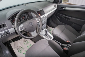 Универсал Opel Astra 2012 года, 749000 рублей, Томск