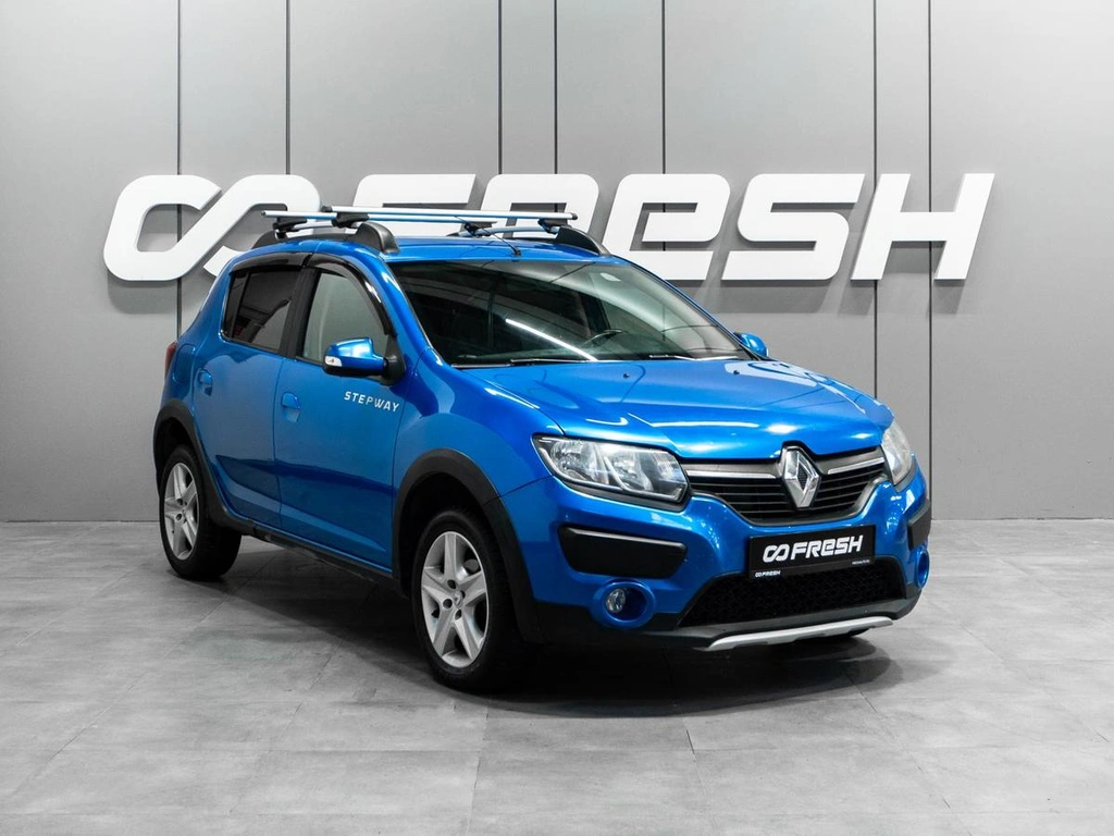 Хетчбэк Renault Sandero 2016 года, 1049000 рублей, Тюмень