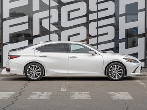 Седан Lexus ES 2018 года, 3469000 рублей, Краснодар