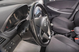 Хетчбэк Hyundai Solaris 2012 года, 859000 рублей, Томск