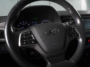 Седан Hyundai Solaris 2017 года, 1498000 рублей, Минеральные Воды