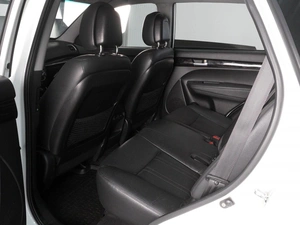 Внедорожник Kia Sorento 2015 года, 2050000 рублей, Красный Пахарь