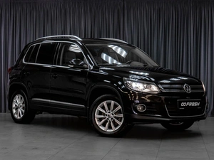 Внедорожник Volkswagen Tiguan 2013 года, 1819000 рублей, Тюмень