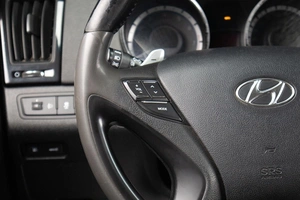 Седан Hyundai Sonata 2012 года, 979000 рублей, Оренбург