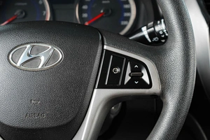 Седан Hyundai Solaris 2016 года, 1179000 рублей, Тюмень