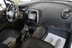 Внедорожник Renault Kaptur 2017 года, 1619000 рублей, Омск