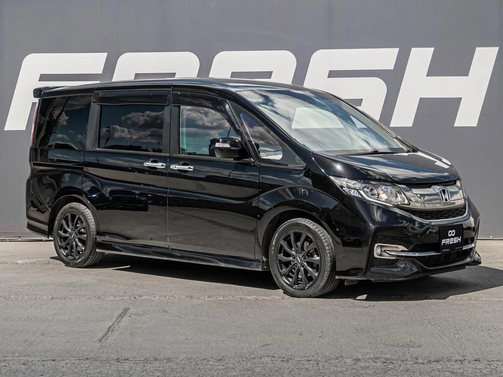 Минивэн Honda Stepwgn Spada 2015 года, 1765000 рублей, Краснодар