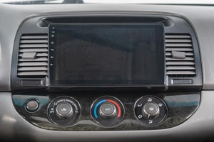 Седан Toyota Camry 2002 года, 749000 рублей, Томск