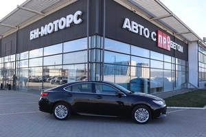 Седан Lexus ES 2014 года, 2500000 рублей, Мирное