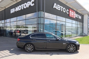Седан BMW 5 серии 2014 года, 3300000 рублей, Мирное