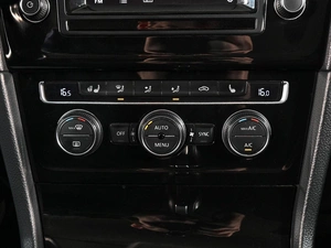 Хетчбэк Volkswagen Golf 2015 года, 1599000 рублей, Аксай