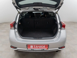 Хетчбэк Toyota Auris 2015 года, 1330000 рублей, Красноярск