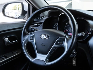 Седан Kia Rio 2016 года, 949000 рублей, Волгоград