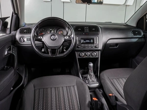Седан Volkswagen Polo 2018 года, 1264000 рублей, Воронеж