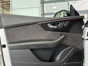 Внедорожник Audi Q8 2018 года, 5299999 рублей, Уфа