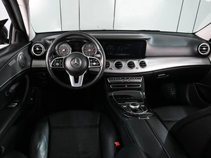 Седан Mercedes-benz E-класс 2019 года, 2799000 рублей, Аксай