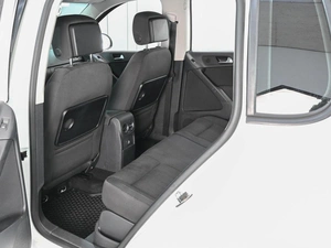 Внедорожник Volkswagen Tiguan 2012 года, 1350000 рублей, Ростов-на-Дону
