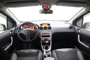 Хэтчбек Peugeot 308 2010 года, 420000 рублей, Брянск