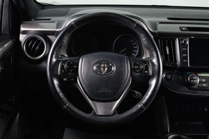 Внедорожник Toyota RAV4 2019 года, 2979000 рублей, Сургут