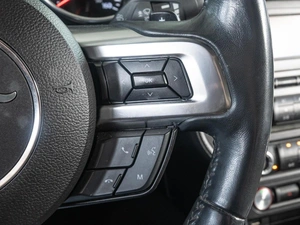 Кабриолет Ford Mustang 2017 года, 2550000 рублей, Краснодар