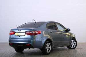 Седан Kia Rio 2013 года, 599000 рублей, Омск