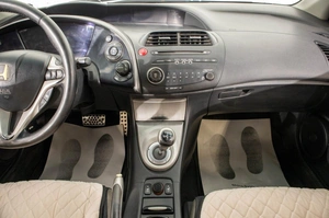 Хетчбэк Honda Civic 2008 года, 649000 рублей, Барнаул