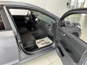 Седан Hyundai Solaris 2018 года, 1340000 рублей, Смоленск