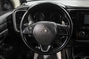 Внедорожник Mitsubishi Outlander 2015 года, 2049000 рублей, Новокузнецк