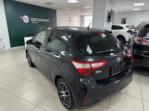 Хетчбэк Toyota Vitz 2018 года, 1120000 рублей, Ачинск