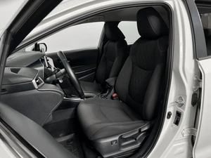 Седан Toyota Corolla 2019 года, 1730000 рублей, Казань