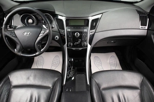 Седан Hyundai Sonata 2012 года, 979000 рублей, Оренбург