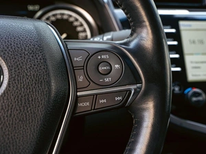 Седан Toyota Camry 2020 года, 3650000 рублей, Краснодар