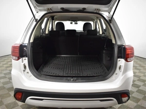 Внедорожник Mitsubishi Outlander 2021 года, 2250000 рублей, Казань