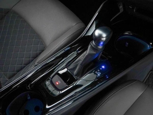Внедорожник Toyota C-HR 2020 года, 2249077 рублей, Москва