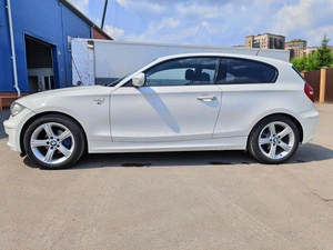 Хетчбэк BMW 1 серия 2011 года, 799000 рублей, Красноярск