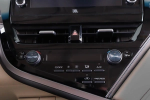Седан Toyota Camry 2021 года, 3449000 рублей, Пермь