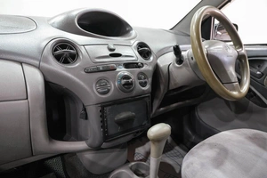 Седан Toyota Platz 2000 года, 499000 рублей, Новокузнецк