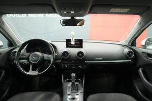 Седан Audi A3 2018 года, 2120000 рублей, Курск
