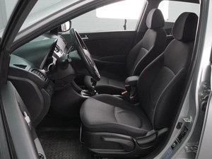 Хетчбэк Hyundai Solaris 2015 года, 1049000 рублей, Воронеж