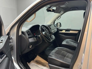 Минивэн Volkswagen Multivan 2016 года, 3847000 рублей, Красноярск