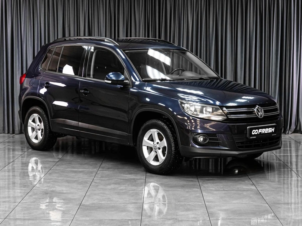 Внедорожник Volkswagen Tiguan 2012 года, 1199000 рублей, Тюмень