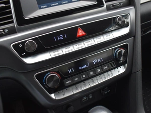 Седан Hyundai Sonata 2019 года, 1799000 рублей, Краснодар