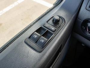 Минивэн Volkswagen Caravelle 2005 года, 1090000 рублей, Краснодар