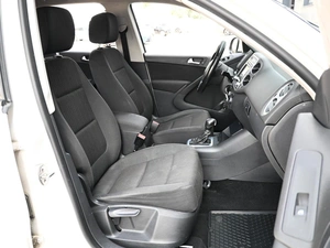 Внедорожник Volkswagen Tiguan 2012 года, 1429000 рублей, Кирилловка