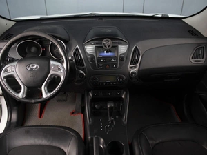 Внедорожник Hyundai ix35 2014 года, 1290000 рублей, Омск
