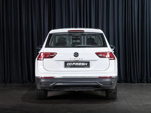 Внедорожник Volkswagen Tiguan 2021 года, 2100000 рублей, Волгоград